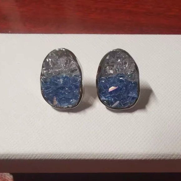 🎀Cute earrings🎀 - Picture 2 of 4